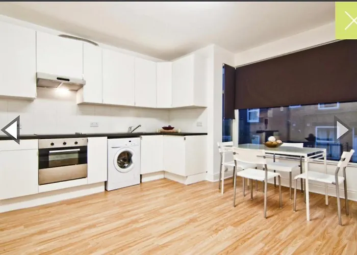 Budget Double Close To And Centre Penzion *